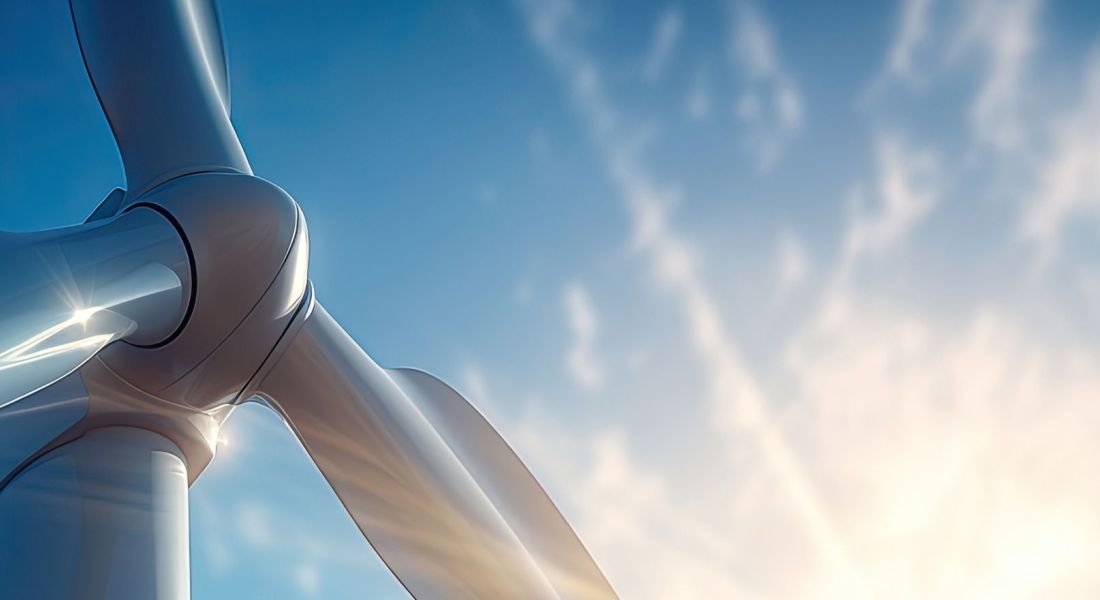 4 Ways Electrical Contractors Integrate Solar & Wind Power